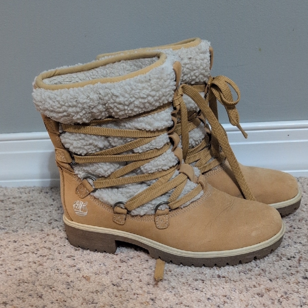 CLEARANCE!!! Timberland Womens Leather Lace Up Sherpa Lined Boots Size 7.5
